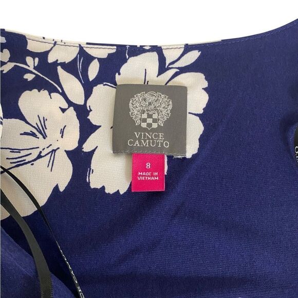 Floral Wrap Dress in Navy by Vince Camuto NEW ! V neck 1/2 sleeves - Picture 4 of 8